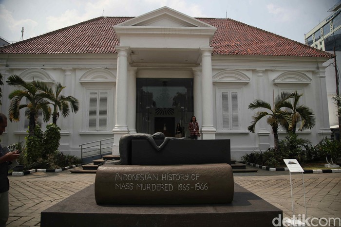 7 Patung Fenomenal di Pameran Patung dan Aktivisme