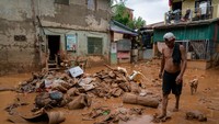 Sebelumnya hujan yang mengguyur tanpa henti akibat topan Gaemi telah memicu banjir di Filipina. Topan itu juga menyebabkan tanah longsor di area-area pegunungan di Filipina.  