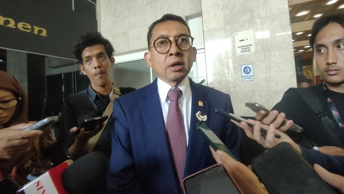Waketum Partai Gerindra, Fadli Zon, di kompleks parlemen, Senayan, Jakarta Pusat, Kamis (25/7/2024).