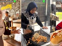 Guru Review Menu Kantin Sekolah, Sajiannya Mirip Buffet Restoran