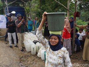 Krisis Air Bersih Landa 3 Desa di Mojokerto, 8.320 Jiwa Terdampak