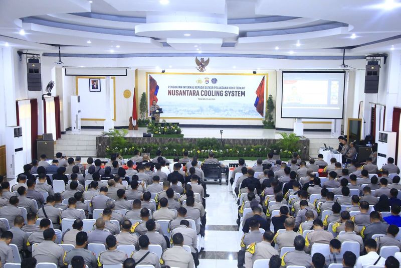 Kepala Operasi Nusantara Cooling System (NCS) Polri, Irjen Pol Asep Edi Suheri, memberikan arahan kepada Polda Nusa Tenggara Barat (NTB) dan jajaran Polres terkait persiapan pilkada 2024.