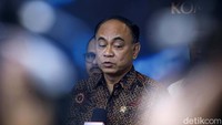 Menkominfo Budi Arie Setiadi memberikan keterangan pers terkait penanganan judi online. Sebanyak 2.645.081 konten judi online telah diberangus.