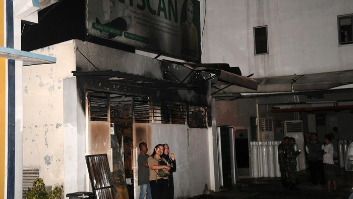 Kebakaran melanda Rumah Sakit Citra Arafiq, Depok, Jawa Barat, Rabu (24/7/2024) malam. Begini kondisi rumah sakit usai kebakaran.