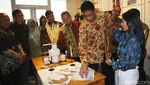 Mengintip Rumah Batik Fractal di Sukabumi