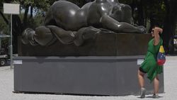 Mengenang Seniman Kolombia Botero Lewat Pameran Patung di Roma Mengenang Seniman Kolombia Botero Lewat Pameran Patung di Roma