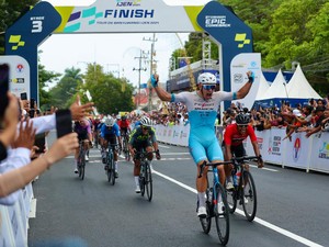 Kejutan! Pembalap RI Rebut Yellow Jersey di Etape 3 Tour de Banyuwangi Ijen