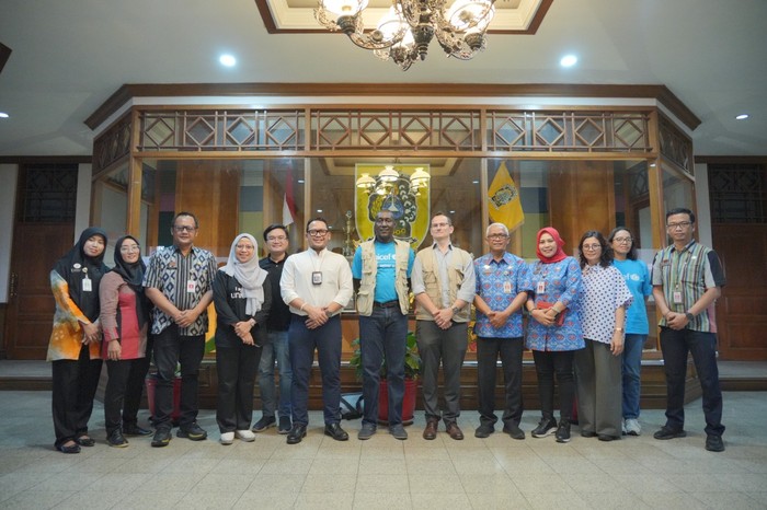 Pertemuan antara Pemkab Klaten dengan perwakilan UNICEF di ruang kerja Sekda Klaten, Kamis (25/7/2024).