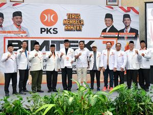 PKS Resmi Serahkan SK Dukungan ke Mahyeldi-Vasco Maju Pilgub Sumbar