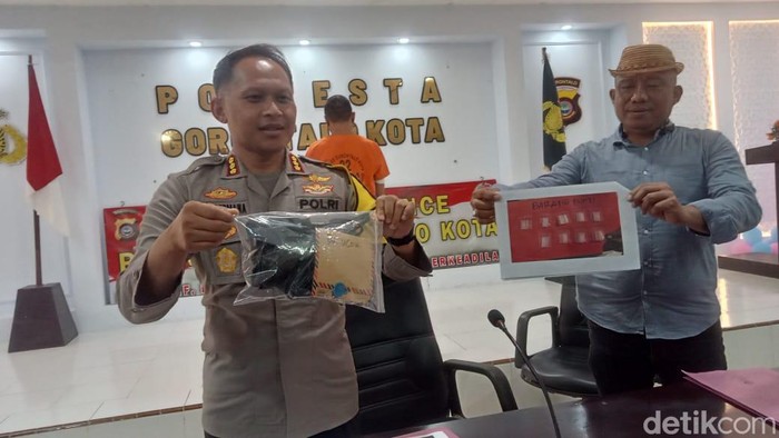 Polresta Gorontalo saat merilis kasus pengungkapan sabu.