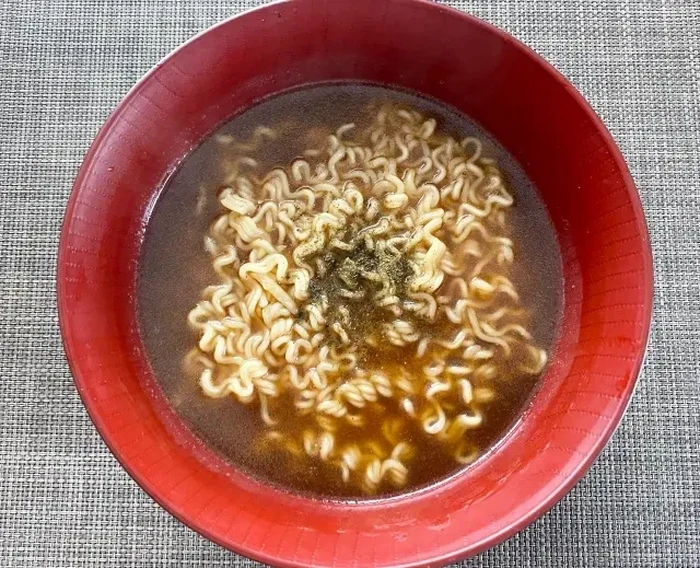 ramen instan rasa belut (unagi)