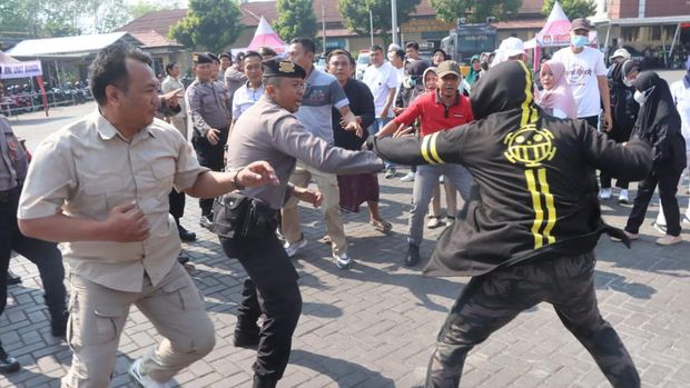 Sispamkota Polres Pasuruan