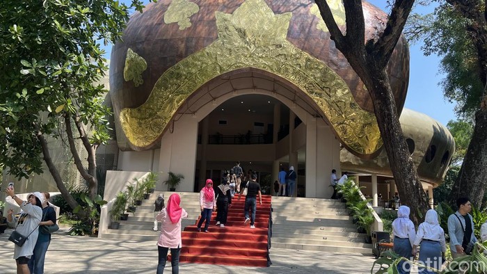 Suasana Taman Balekambang Solo pada hari pertama pembukaan usai revitalisasi, Kamis (25/7/2024).