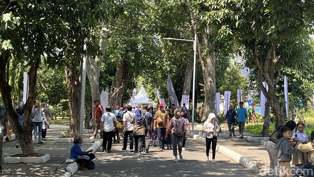 Suasana Taman Balekambang Solo pada hari pertama pembukaan usai revitalisasi, Kamis (25/7/2024).