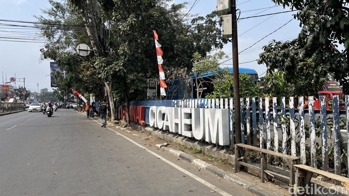 Suasana Terminal Cicaheum.