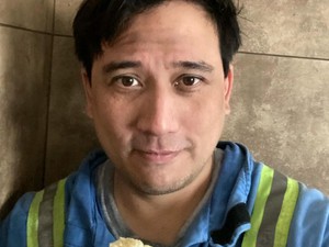Reaksi Anak Tengku Firmansyah Lihat Ortu Jadi Tukang Las di Kanada