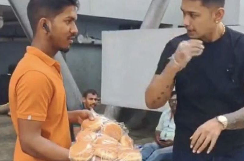 TikToker Ini Donasikan 1.000 Roti Burger Imbas Festival Dibatalkan