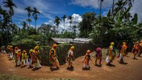 Suku ini juga dikenal sebagai Lalung, komunitas adat ini diakui sebagai Suku Terjadwal (ST) di negara bagian Assam.