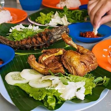 Ayam goreng enak di mangga besar