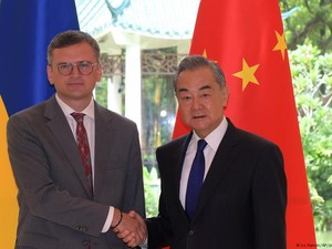 Bisakah China Pakai Pengaruhnya untuk Perdamaian Ukraina