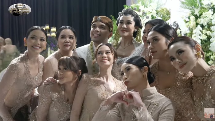 Bridesmaid dan Groomsmen Thariq Aaliyah Bridesmaid dan Groomsmen Thariq Aaliyah