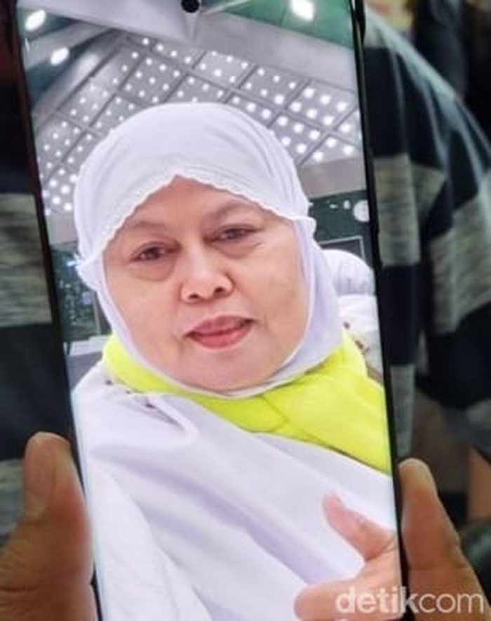 bu nunuk pemilik stmj surabaya