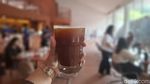 Keren! Ada Kafe Pertama dengan Lapangan Tenis di Jakarta