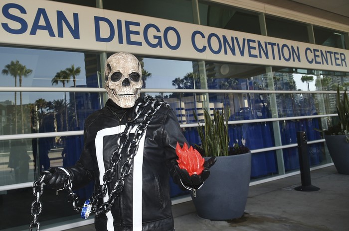 Deretan Cosplayer Semarakkan Comic-Con Internasional di San Diego Ray Benavides dressed as Ghostrider attends preview night at Comic-Con International on Wednesday , July 24, 2024, in San Diego. (Photo by Richard Shotwell/Invision/AP)