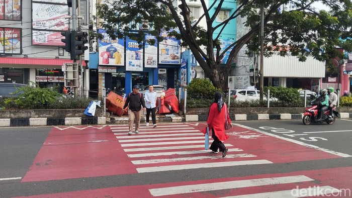 Pelican Crossing Margonda Diprioritaskan untuk Penyandang Disabilitas dan Ibu Hamil