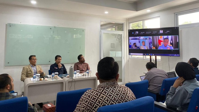 Diskusi berjudul “China and Maritime Security in the South China Sea: Indonesian and Philippine Perspectives”