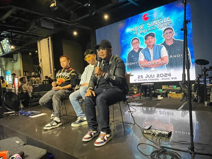 Dodhy, Andrean dan Andika Dodhy, Andrean dan Andika