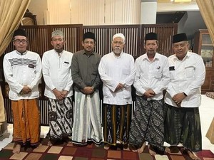 KH Makki Nasir Cicit Syaikhona Kholil Bangkalan Siap Maju Ketua PWNU Jatim