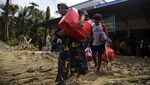 Korban Banjir Halmahera Tengah Terima Bantuan