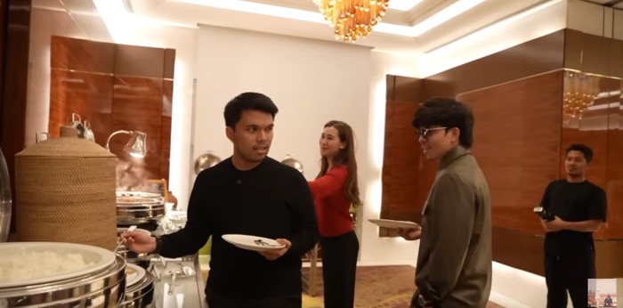 Mewahnya Acara ‘Food Tasting’ Thariq Halilintar dan Aaliyah Massaid