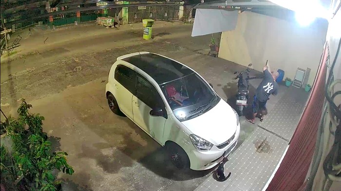 Warung Bakso di Bekasi Kembali Disatroni Maling, Sasar Motor dan Mobil Usai Beraksi di Meja