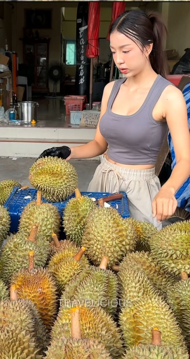 penjual durian cantik di Thailand