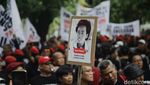 Peringatan Kerusuhan 27 Juli, Massa Jalan Kaki dari DPP PDIP ke Komnas HAM