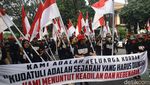 Peringatan Kerusuhan 27 Juli, Massa Jalan Kaki dari DPP PDIP ke Komnas HAM
