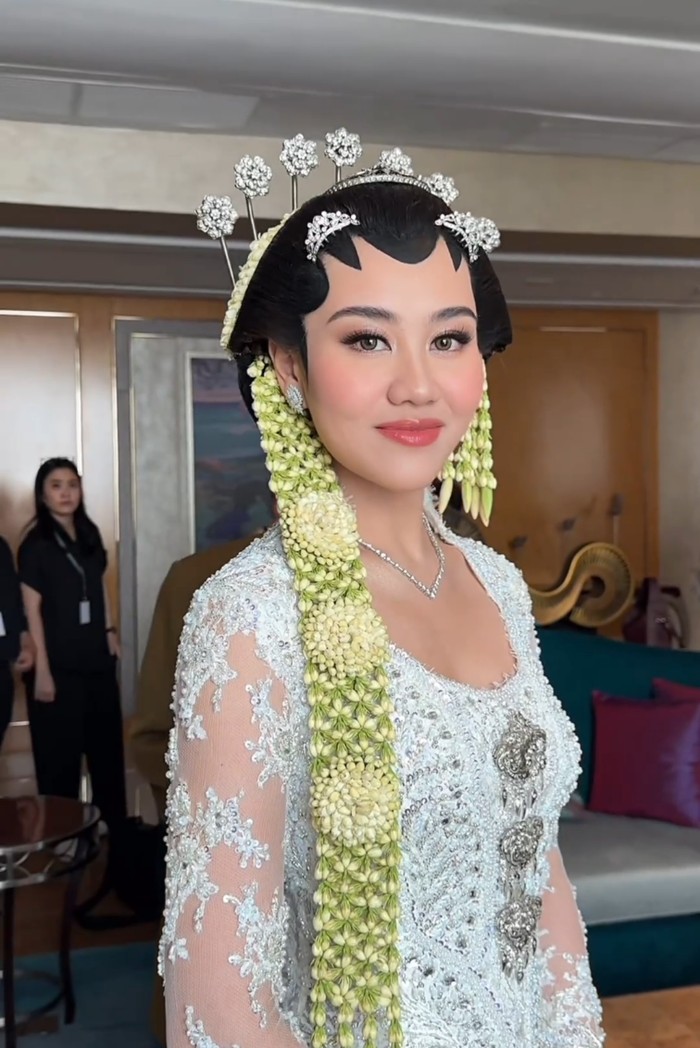 pernikahan Aaliyah Massaid