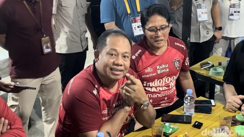 Pj Gubernur Bali, Sang Made Mahendra Jaya, di Stadion Kapten I Wayan Dipta, Jumat (26/7/2024). (Ida Bagus Putu Mahendra/detikBali)