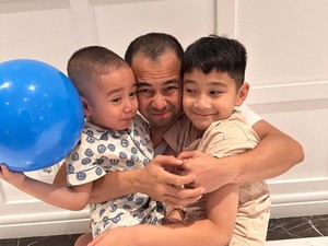 Gemas! Kala Rayyanza Malik Ahmad Nimbrung di Grup Karyawan