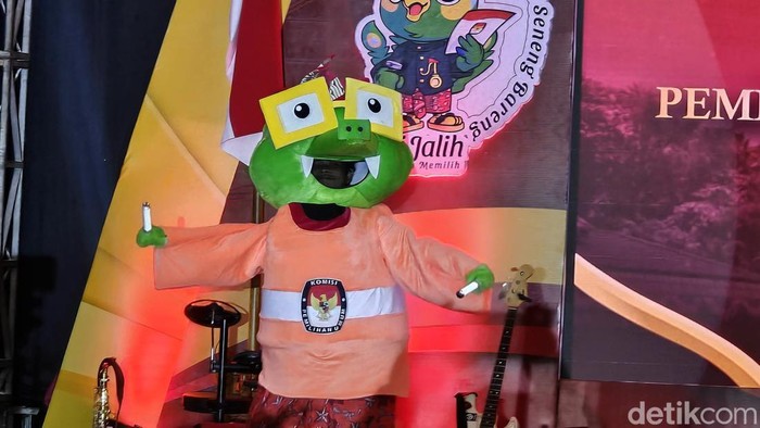 Si Mbois, Maskot Pilwali Surabaya 2024 yang dikenalkan KPU.
