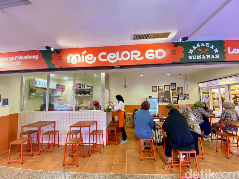 Slurpp! Mie Celor Palembang Berkaldu Udang Legit di Melawai Plaza