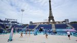Stadion Menara Eiffel Pukau Para Atlet Voli Pantai Olimpiade