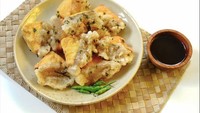 Tahu Aci Khas Tegal ditawarkan di Jl. Raya Duri Kosambi No.7, Cengkareng. Kabarnya kenikmatan tahu aci di sini persis seperti yang ada di Tegal. Foto: Tahu Aci Khas Tegal
