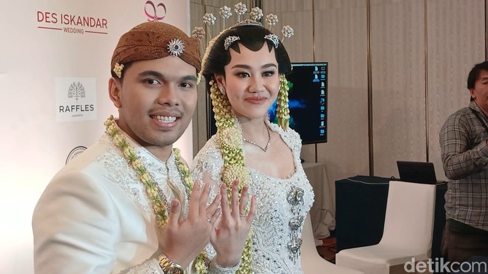 Thariq Halilintar Akad nikah Thariq Halilintar dan Aaliyah Massaid.
