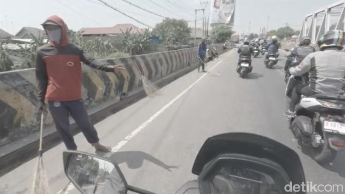 Touring via Pantura