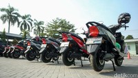 Hal itu dilakukan untuk mendorong transisi energi, diketahui Pemerintah Indonesia menargetkan 13 juta unit kendaraan roda dua mengaspal pada tahun 2030.  