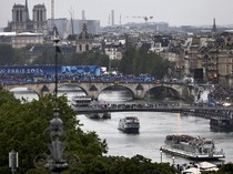 Defile Bersejarah Olimpiade Paris 2024