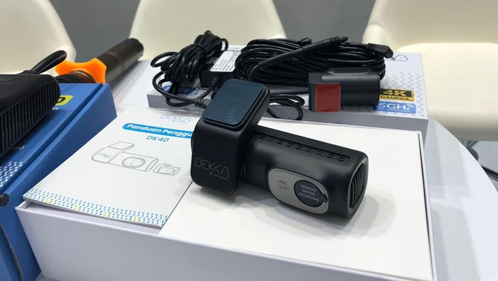 Dekka dashcam.